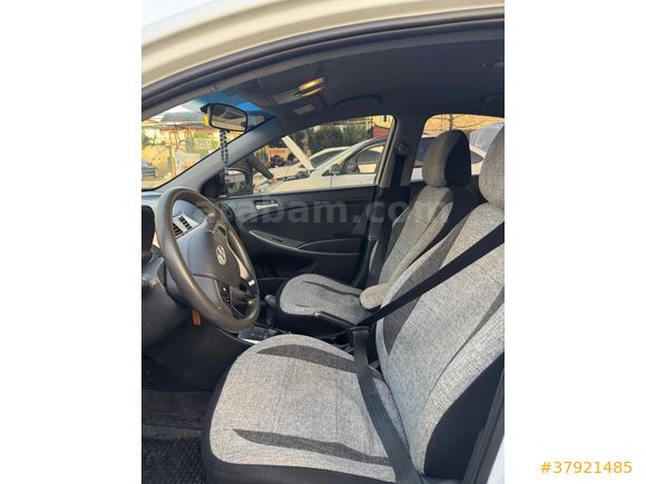 Sahibinden Hyundai Accent Blue 1.6 CRDI Mode Plus 2015 Model 