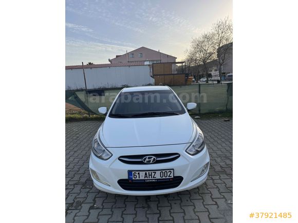 Sahibinden Hyundai Accent Blue 1.6 CRDI Mode Plus 2015 Model 