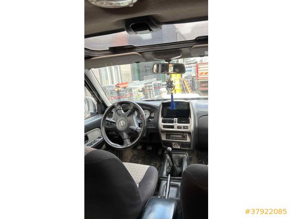Sahibinden Nissan Skystar 4x2 2011 Model 