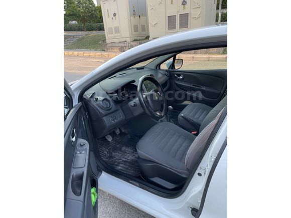 Sahibinden Renault Clio 1.5 dCi Joy 2015 Model   Beyaz