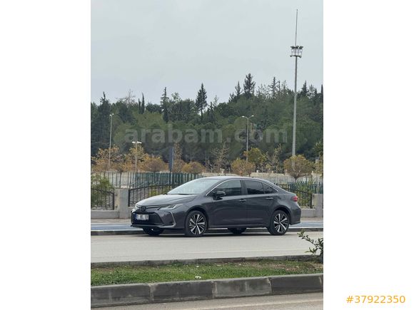 Sahibinden Toyota Corolla 1.8 Hybrid Flame X-Pack 2025 Model 