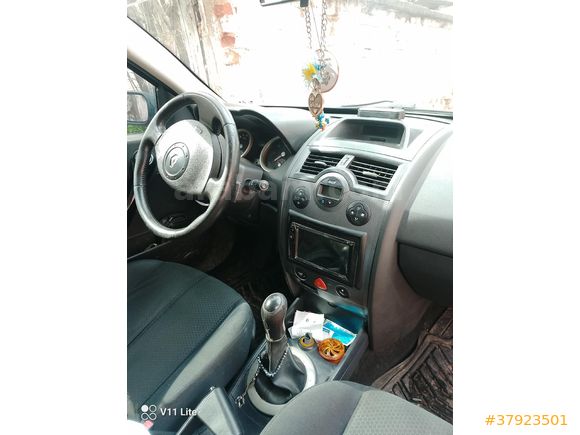 Sahibinden Renault Megane 1.6 Authentique 2005 Model  285.000 km Kırmızı