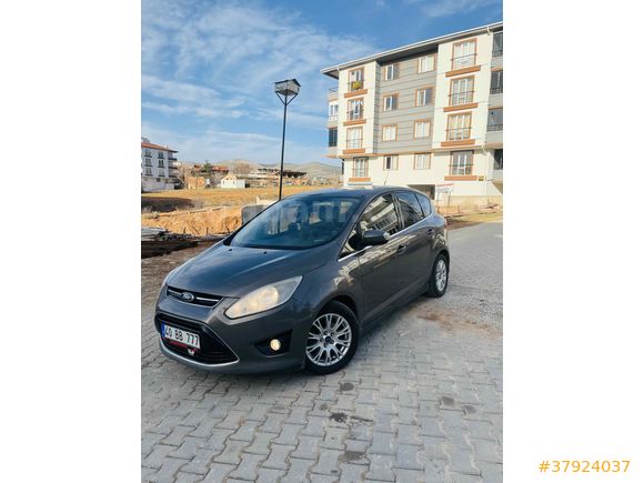 3. SAHİBİNDEN TİTANİUM 147 BİN KM TEK PARÇA BOYALI AİLE ARACI