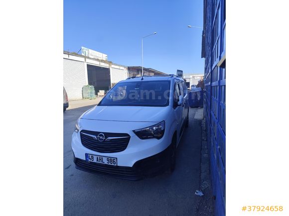 Sahibinden Opel Combo 1.5 CDTI Edition 2021 Model  62.000 km Beyaz