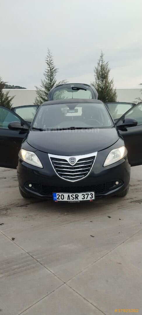 Sahibinden Lancia Ypsilon 1.3 Mjet 2013 Model Denizli 244.620 km Siyah 1