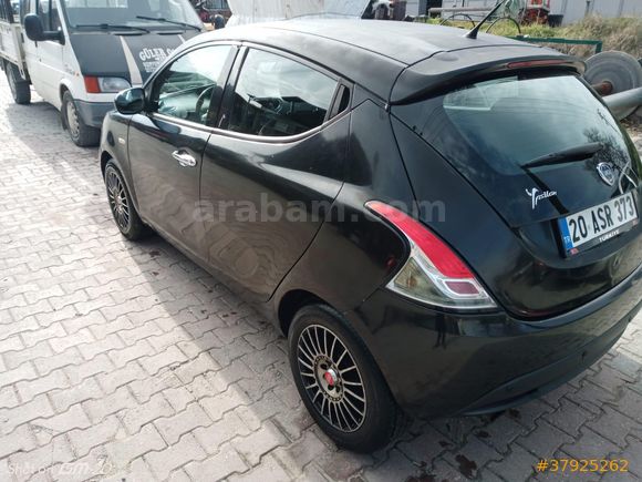 Sahibinden Lancia Ypsilon 1.3 Mjet 2013 Model