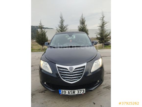 Sahibinden Lancia Ypsilon 1.3 Mjet 2013 Model