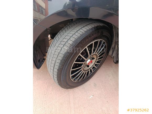 Sahibinden Lancia Ypsilon 1.3 Mjet 2013 Model