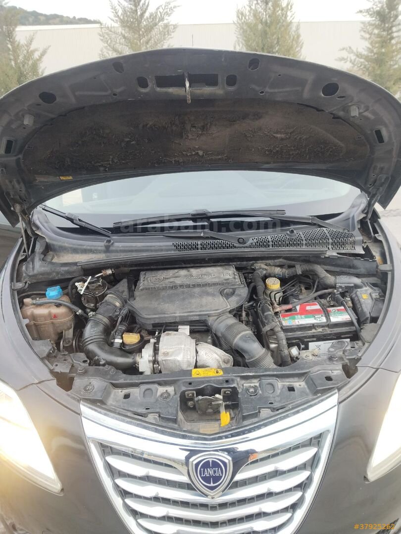 Sahibinden Lancia Ypsilon 1.3 Mjet 2013 Model Denizli 244.620 km Siyah 6