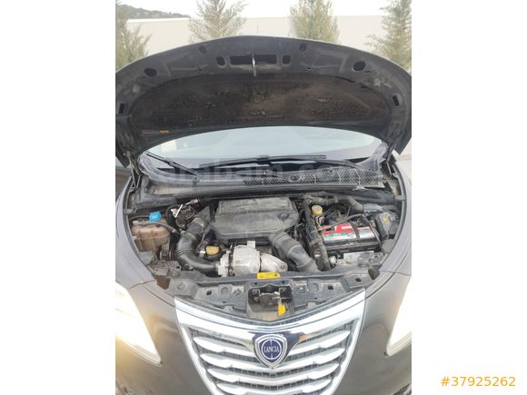Sahibinden Lancia Ypsilon 1.3 Mjet 2013 Model