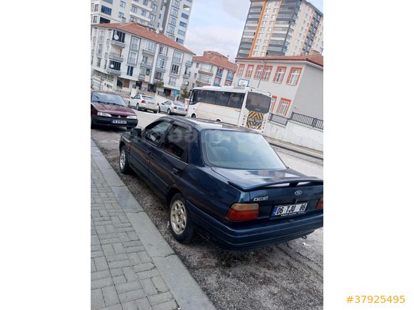 Sahibinden Ford Escort 1.6 CLX 1995 Model