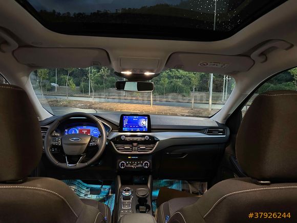 Sahibinden Ford Kuga 1.5 EcoBoost Titanium 2023 Model 