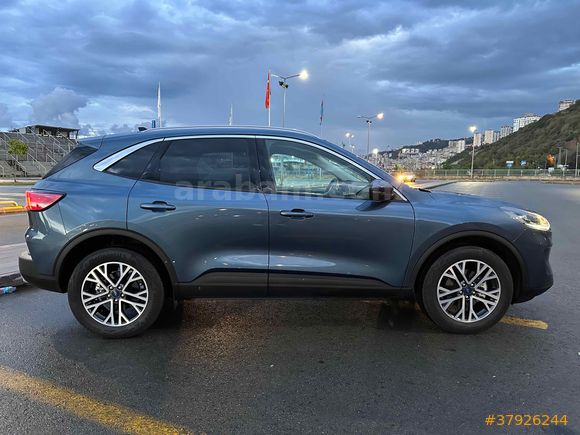 Sahibinden Ford Kuga 1.5 EcoBoost Titanium 2023 Model 