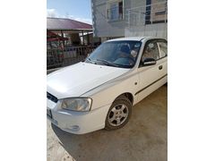 Sahibinden Hyundai Accent 1.3 LX HD 2000 Model  340.000 km Beyaz