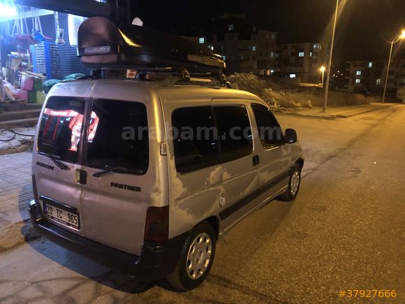 KLİMALI PARTNER SIFIR MOTORLU OTOMOBİL RUHSATLI Peugeot Partner 1.9 D Combispace 2000 Model  Gri (Gümüş)