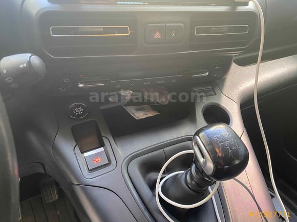 Sahibinden Peugeot Rifter 1.5 BlueHDI Allure 2023 Model  75,000km de Gri 130luk Anahtarsız giriş 
