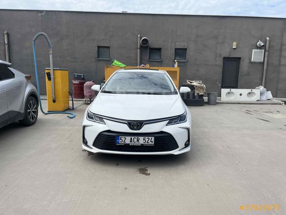 Sahibinden Toyota Corolla 1.5 Flame X-Pack 2021 Model  48000 km Beyaz