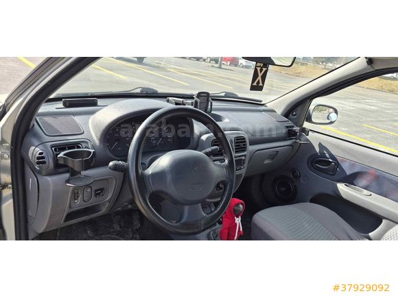 Sahibinden Renault Clio 1.4 RNA 2001 Model 