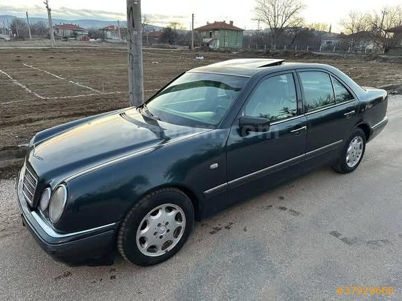 Galeriden Mercedes - Benz E 200 Elegance 1996 Model Kırıkkale