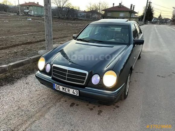 Galeriden Mercedes - Benz E 200 Elegance 1996 Model Kırıkkale