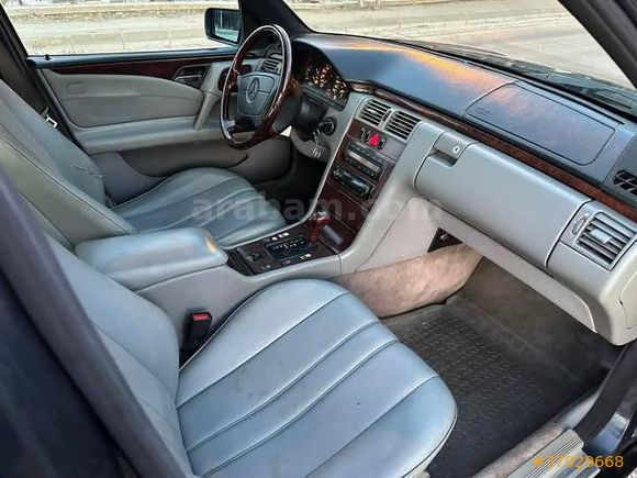 Galeriden Mercedes - Benz E 200 Elegance 1996 Model Kırıkkale