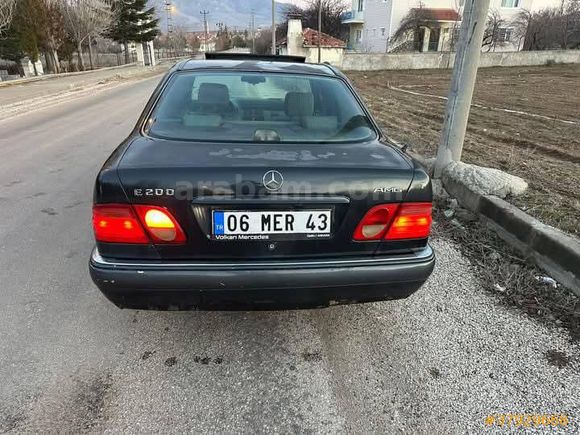 Galeriden Mercedes - Benz E 200 Elegance 1996 Model Kırıkkale