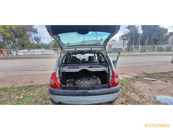 Sahibinden Renault Clio 1.4 2001 Model 