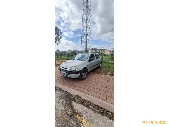 Sahibinden Renault Clio 1.4 2001 Model 