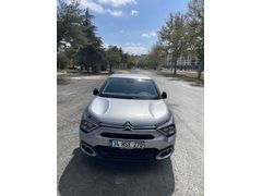Sahibinden Citroen C4 1.2 PureTech Shine 2023 Model 