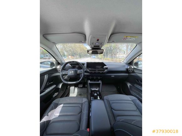 Sahibinden Citroen C4 1.2 PureTech Shine 2023 Model 