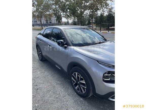 Sahibinden Citroen C4 1.2 PureTech Shine 2023 Model 