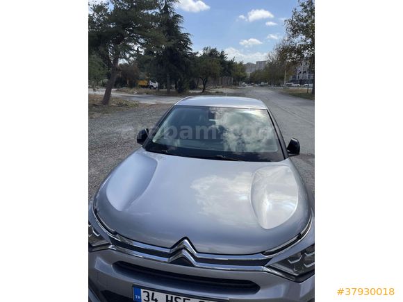 Sahibinden Citroen C4 1.2 PureTech Shine 2023 Model 