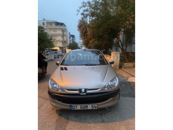 Peugeot 206 1.4 HDI Dizel – Masrafsız, Ekonomik Araç