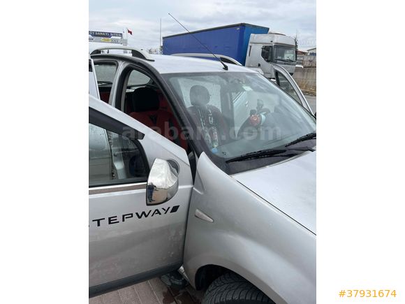 Sahibinden Dacia Sandero 1.5 dCi Stepway 2011 Model 