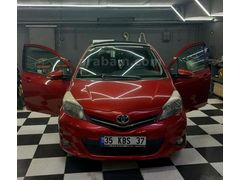 Sahibinden Panoramik Cam Tavan Toyota Yaris Değişensiz! 1.33 Cool Special Özel 2013 Model  - 79.000 Km Bordo