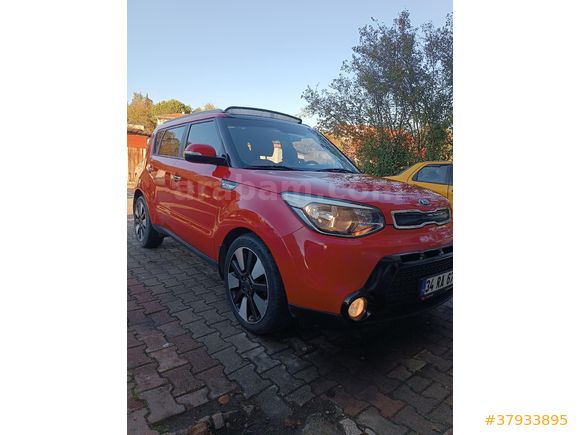 Sahibinden Kia Soul 1.6 CRDi Premium 2016 Model  98.000 km Kırmızı