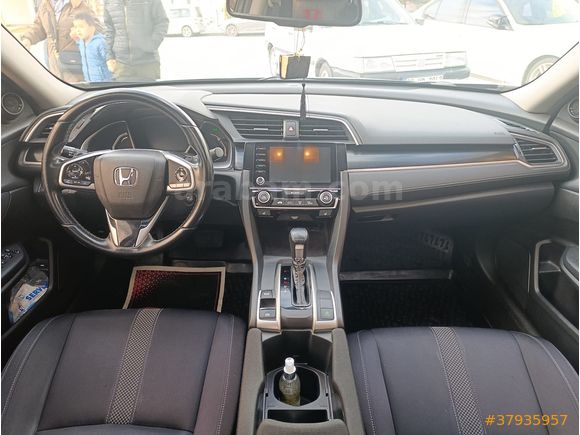 Memurdan Honda Civic 1.6 i-VTEC ECO Elegance 2020 Model