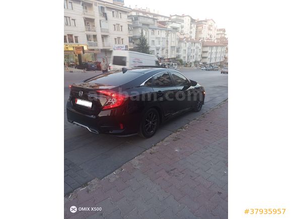 Memurdan Honda Civic 1.6 i-VTEC ECO Elegance 2020 Model