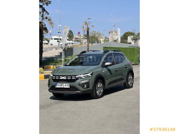 Sahibinden Dacia Sandero Stepway 1.0 Tce Expression 2022 Model  15.000 km Yeşil (metalik)