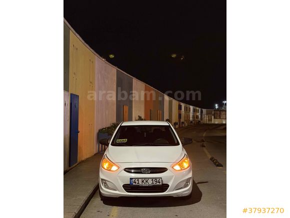Sahibinden Hyundai Accent Blue 1.6 CRDI Mode Plus 2015 Model 
