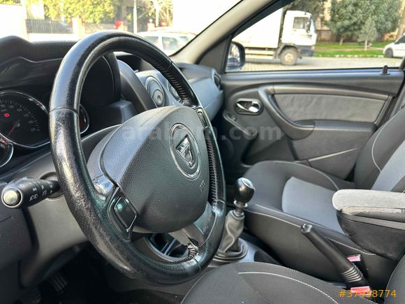 DACIA DUSTER 1.5 DCİ 4x2 LAURETTE 141.000 KİLOMETRE 
