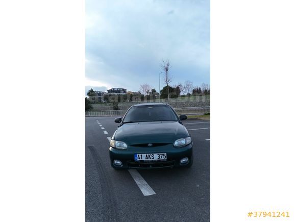 Sahibinden Hyundai Accent 1.5 GLS 2000 Model  209.000 km Yeşil