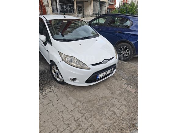Sahibinden Tesla Ekran Fiesta 1.4 Titanium 2011 Model