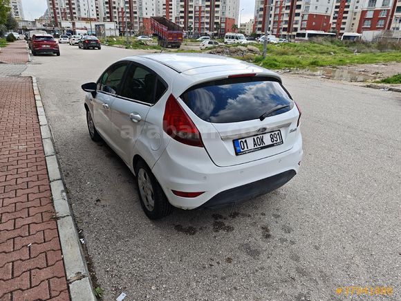 Sahibinden Tesla Ekran Fiesta 1.4 Titanium 2011 Model