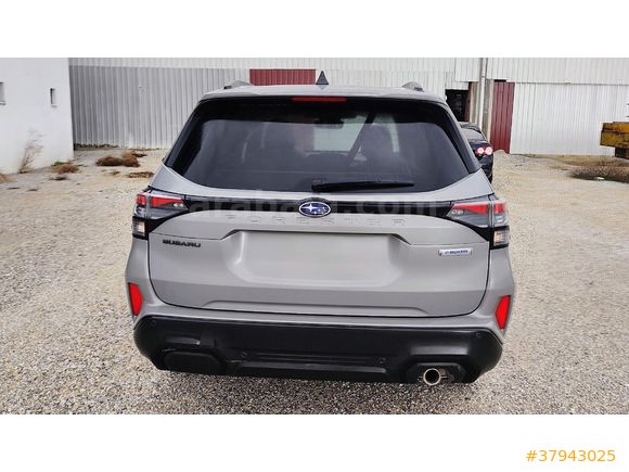 Sahibinden Subaru Forester 2.0i e-boxer Style 2024 Model