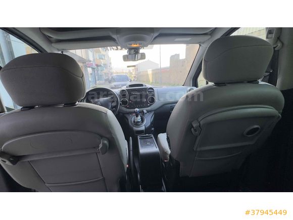 Sahibinden Peugeot Partner 1.6 HDI Premium Pack K. KARTI ÇEKİLİR 