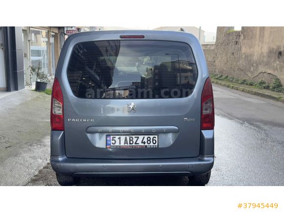 Sahibinden Peugeot Partner 1.6 HDI Premium Pack K. KARTI ÇEKİLİR 