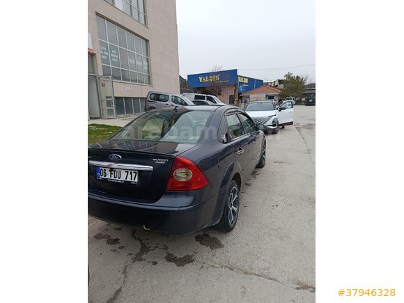 Sahibinden Ford Focus 1.6 TDCi Ghia 2006 Model