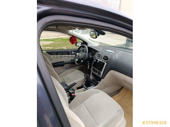 Sahibinden Ford Focus 1.6 TDCi Ghia 2006 Model