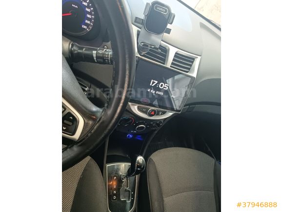 Sahibinden Hyundai Accent Blue 1.4 CVVT Mode 2011 Model